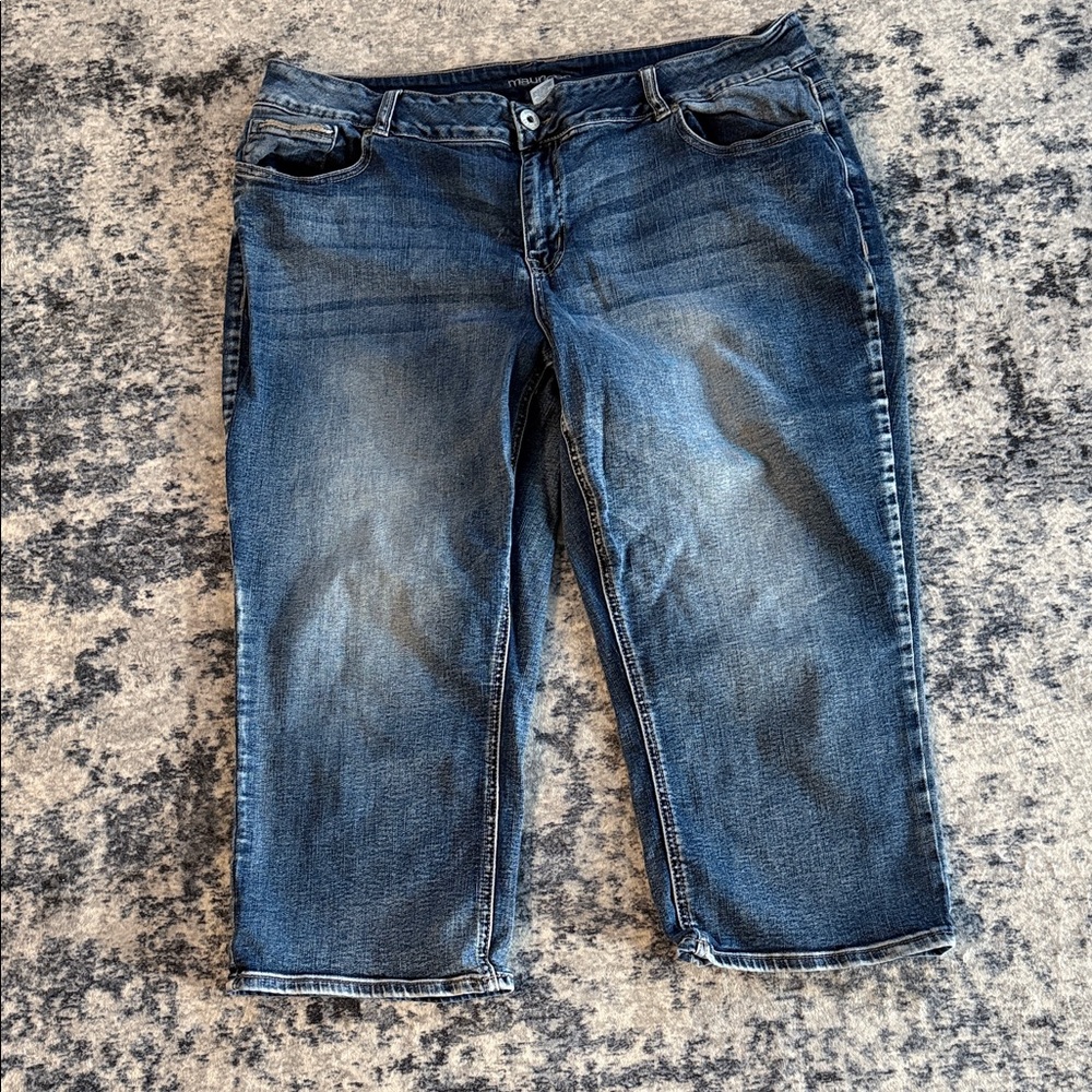 Maurices Blue Denim Capris
